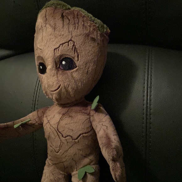 **Rare** Adorable young Groot from Marvel Guardians of the Galaxy - Picture 6 of 16